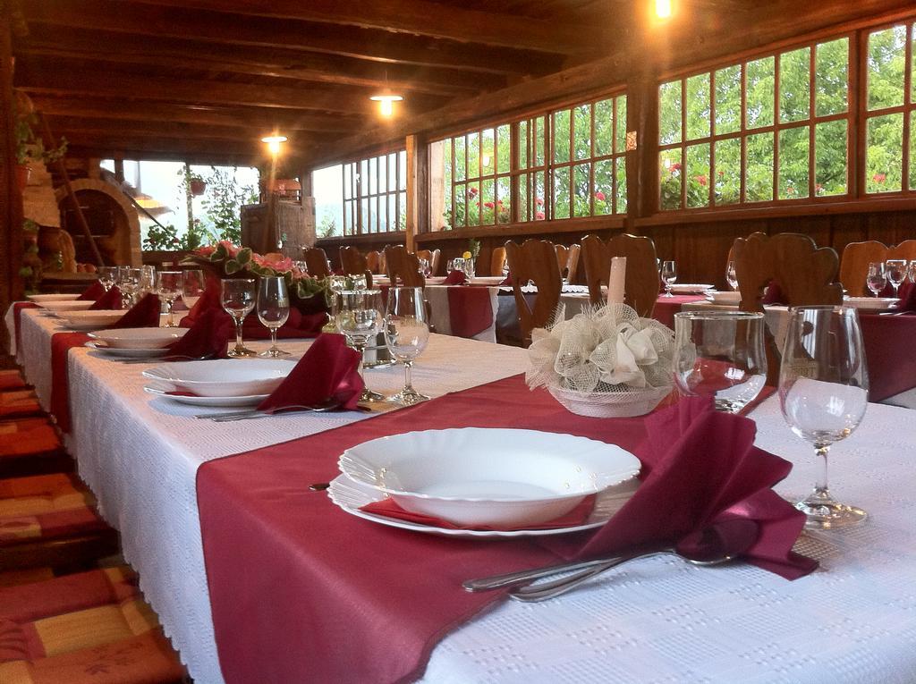 Tradicije Cigoc Hotell Exteriör bild