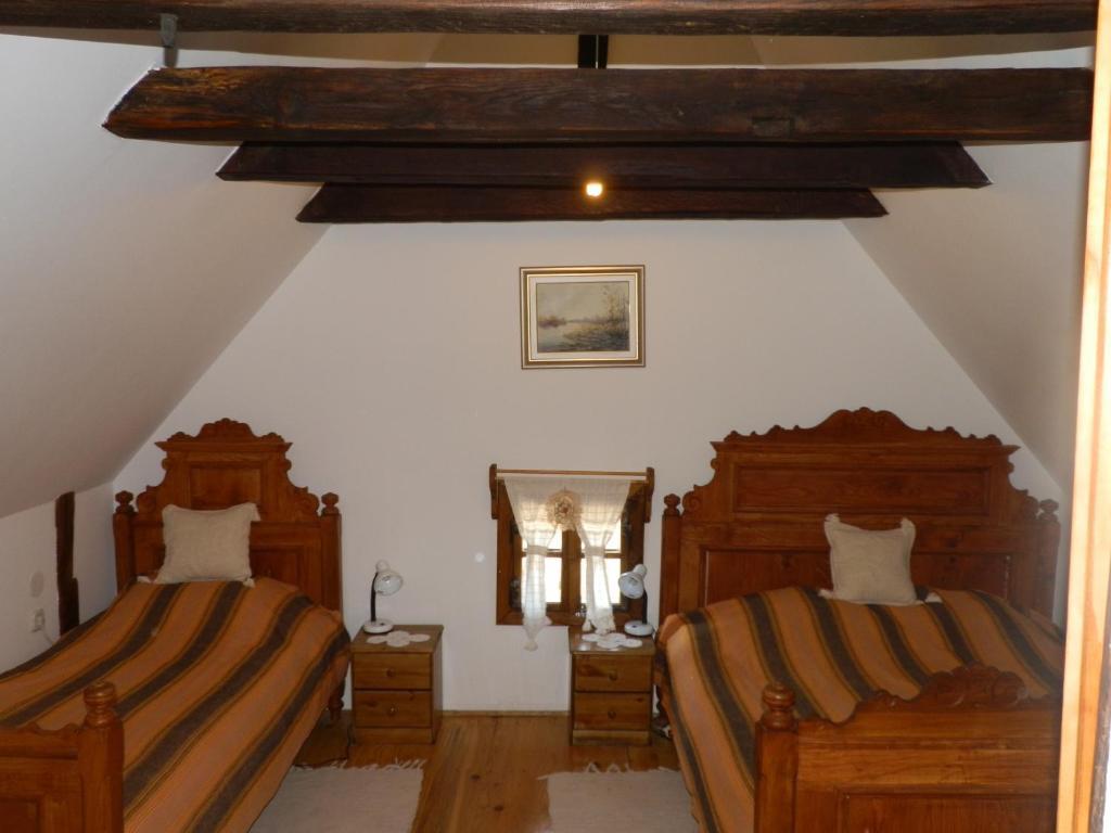 Tradicije Cigoc Hotell Rum bild